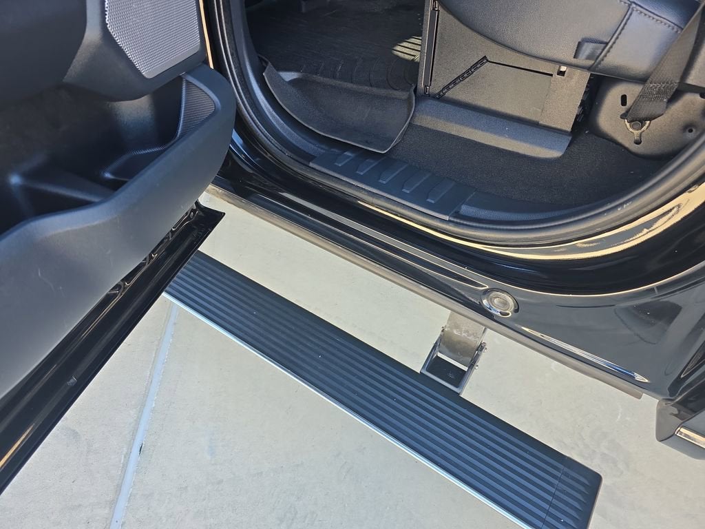 2023 Ford Super Duty F-250 SRW LARIAT