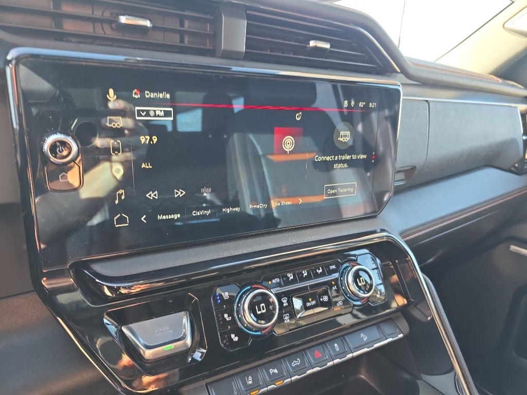 2025 GMC Sierra AT4