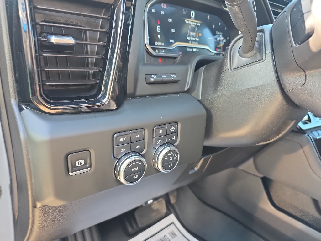 2025 GMC Sierra AT4