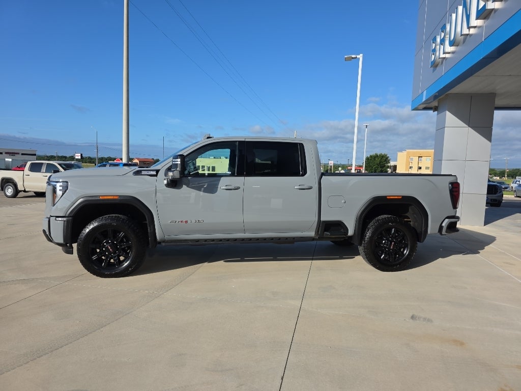 2025 GMC Sierra AT4