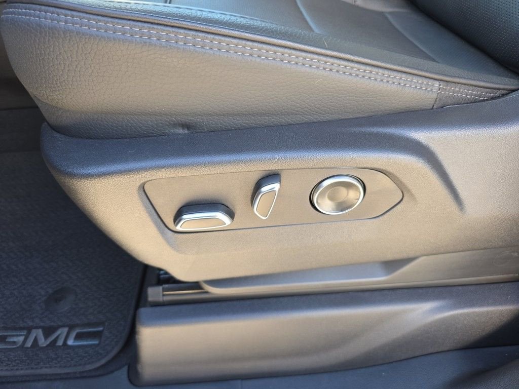 2025 GMC Sierra 2500HD Denali