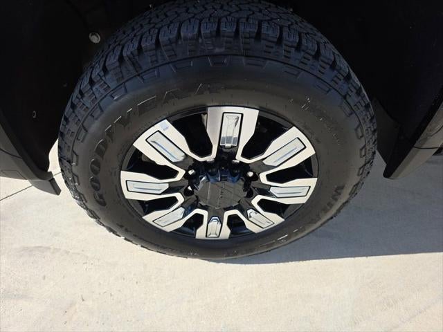 2025 GMC Sierra 2500HD Denali