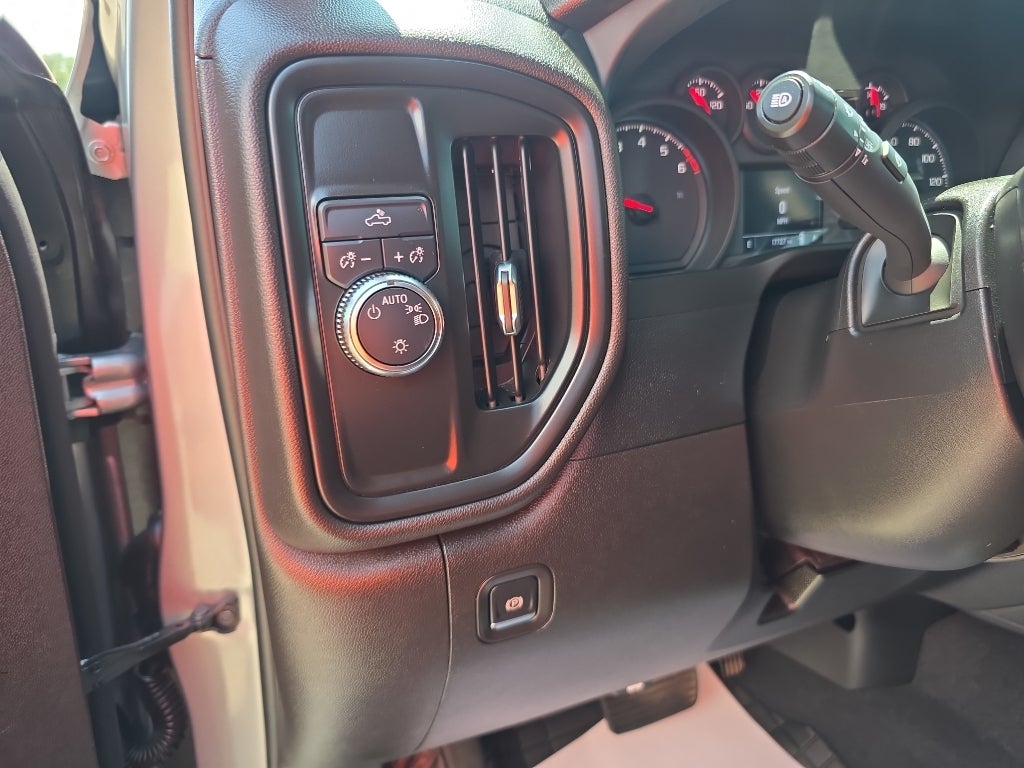 2024 GMC Sierra Pro