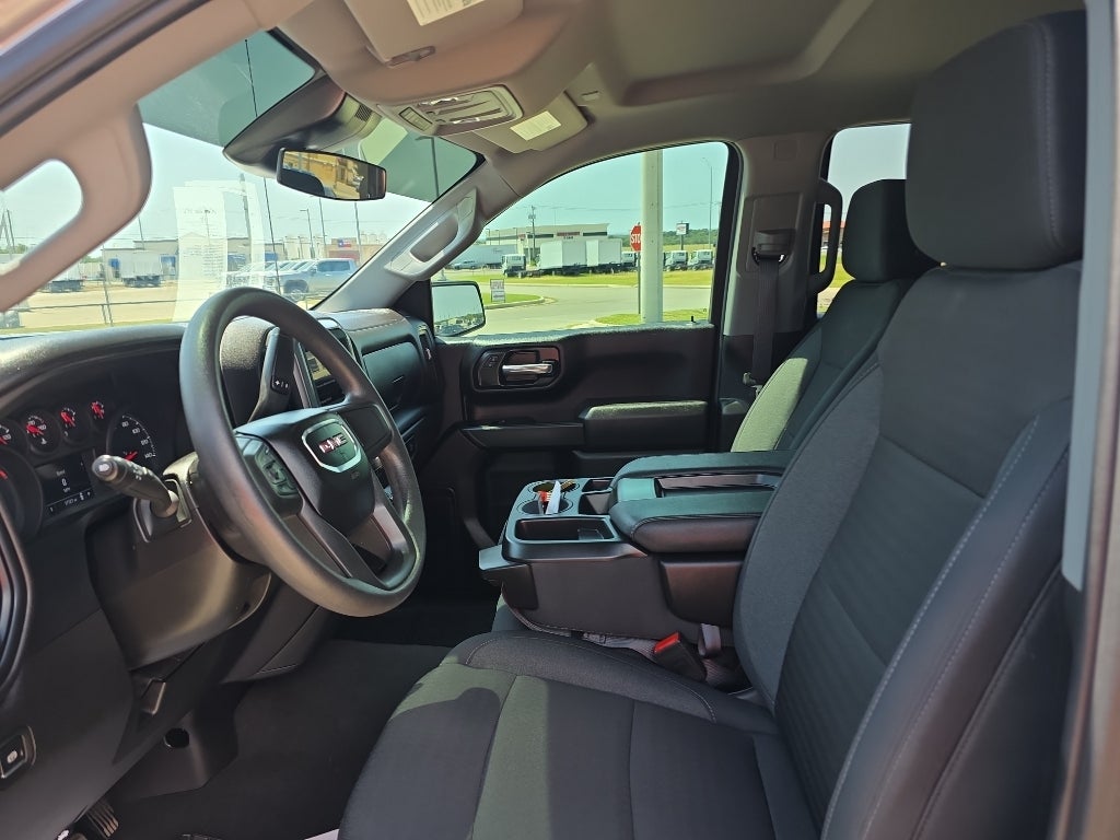 2024 GMC Sierra Pro