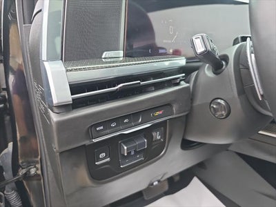 2025 Cadillac Escalade AWD V-Series