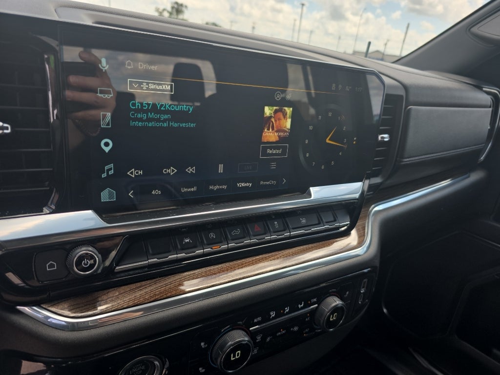 2024 Chevrolet Silverado LT