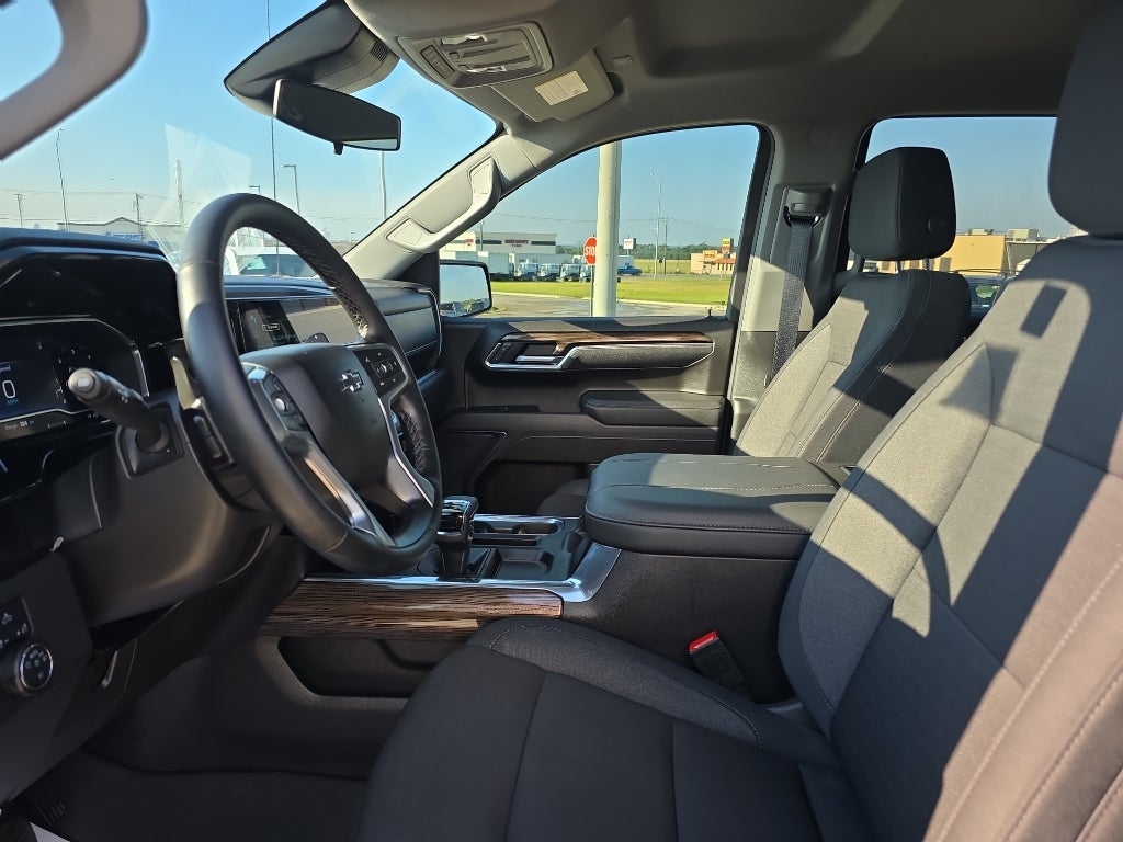 2025 Chevrolet Silverado LT Trail Boss