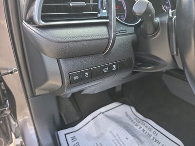 2019 Toyota Camry Hybrid SE