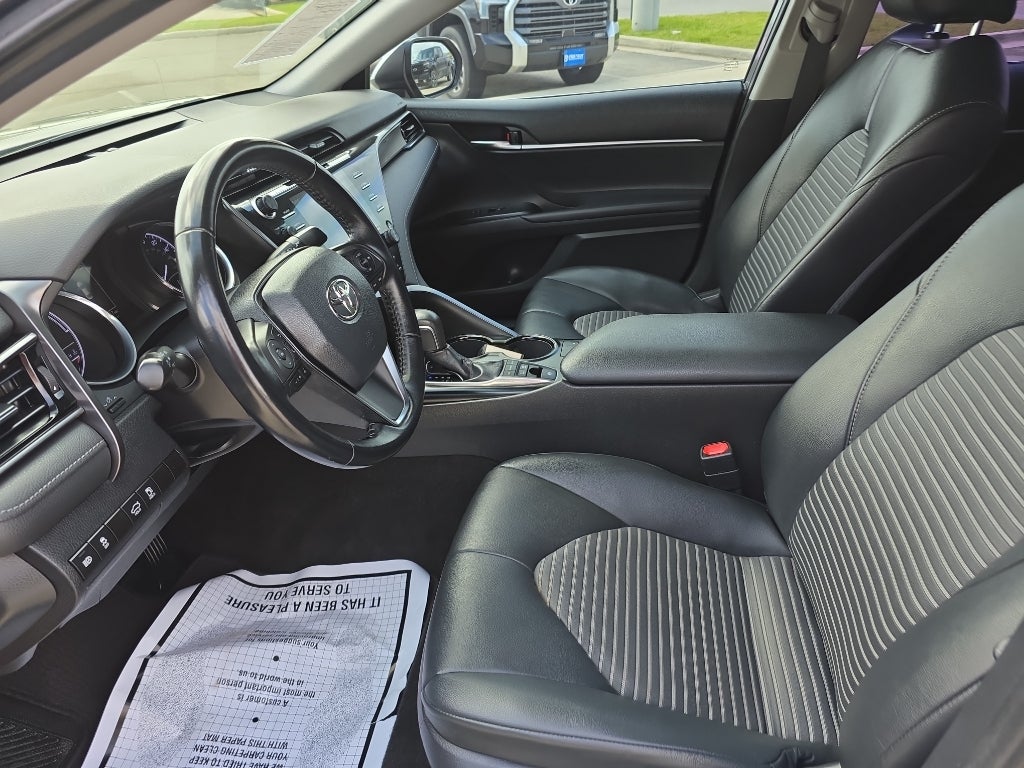 2019 Toyota Camry Hybrid SE