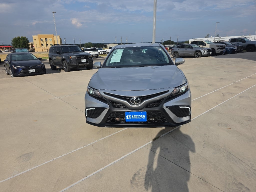 2024 Toyota Camry SE
