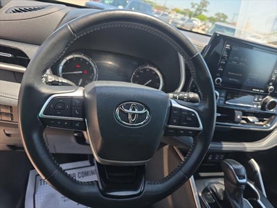 2022 Toyota Highlander XSE