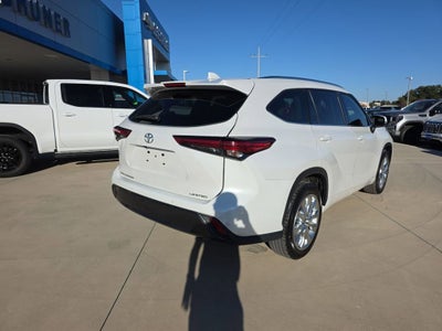 2022 Toyota Highlander Limited