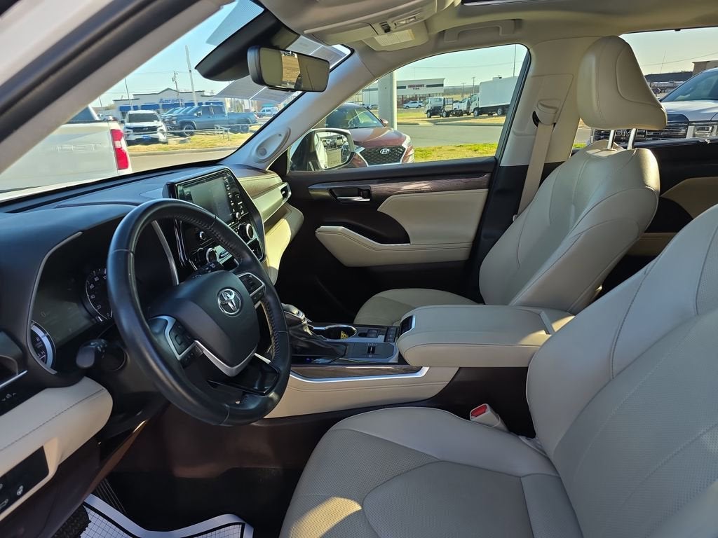 2022 Toyota Highlander Limited