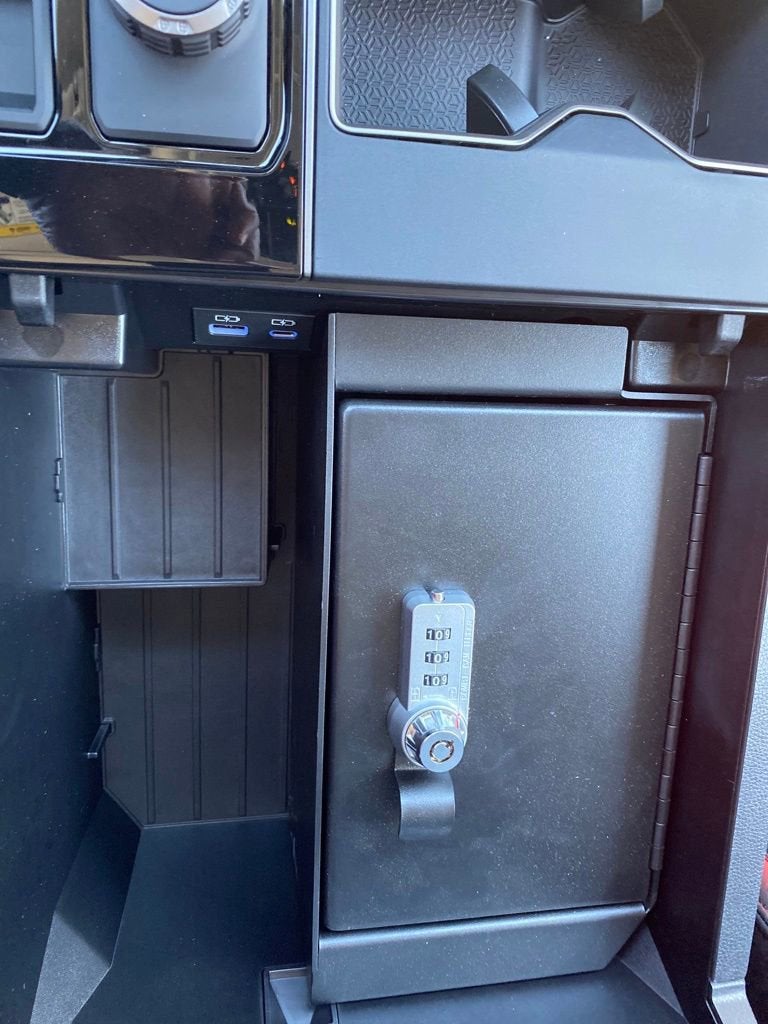 2023 Toyota Tundra 4WD Limited Hybrid