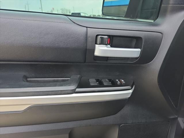 2017 Toyota Tundra 4WD SR5