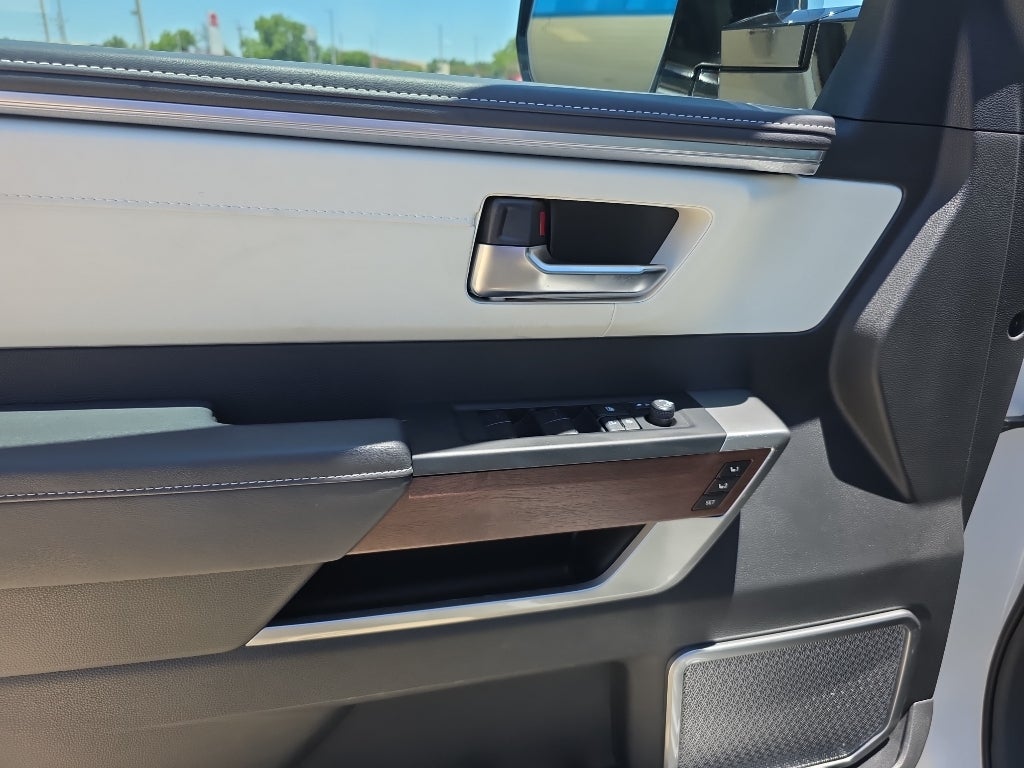 2025 Toyota Sequoia Capstone