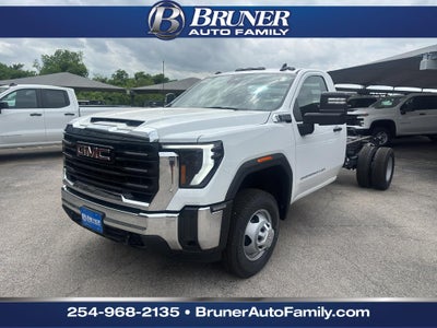 2026 GMC Sierra 3500 HD Chassis Cab Pro
