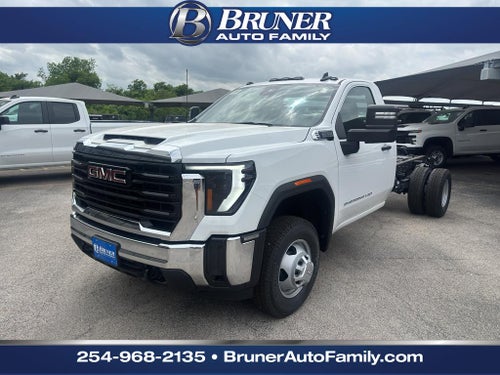 2026 GMC Sierra 3500 HD Chassis Cab Pro