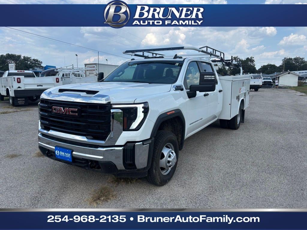 2025 GMC Sierra 3500 HD Chassis Cab Pro