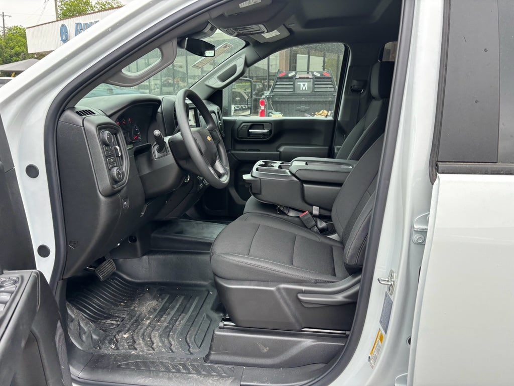 2025 GMC Sierra 3500 HD Chassis Cab Pro