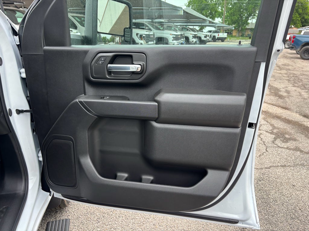 2025 GMC Sierra 3500 HD Chassis Cab Pro