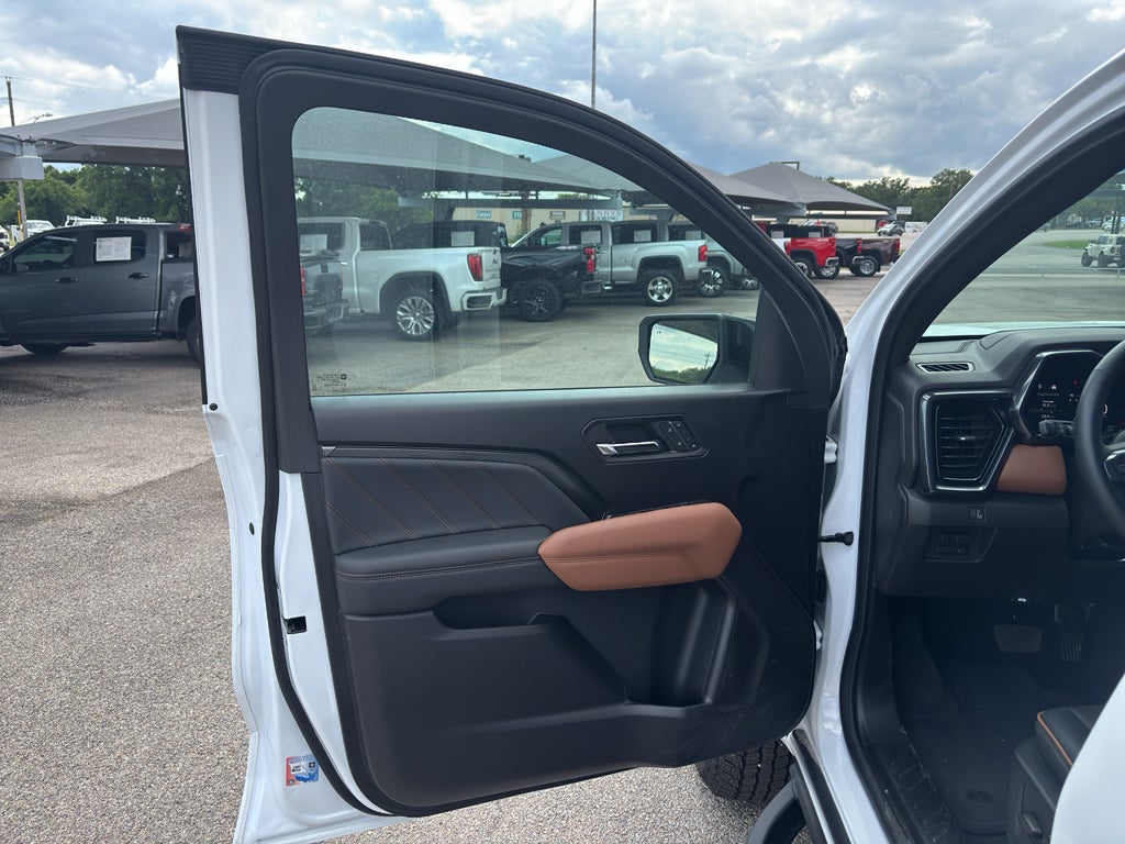 2025 GMC Canyon AT4