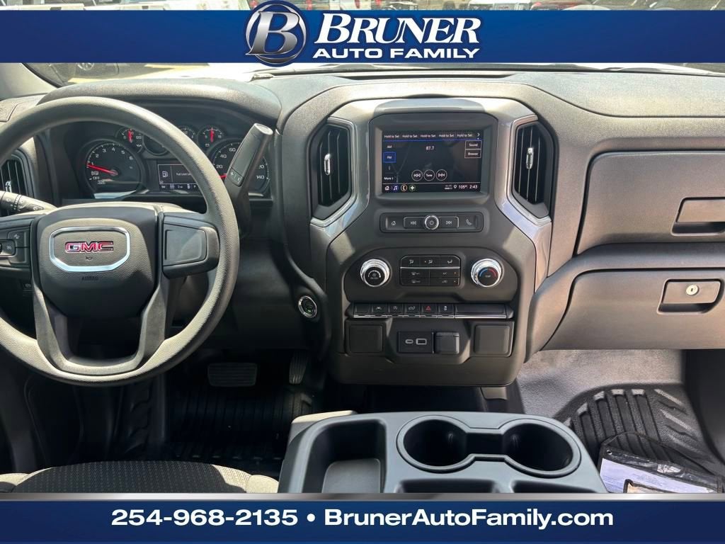 2025 GMC Sierra 1500 Pro