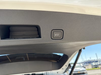 2027 GMC Acadia AT4