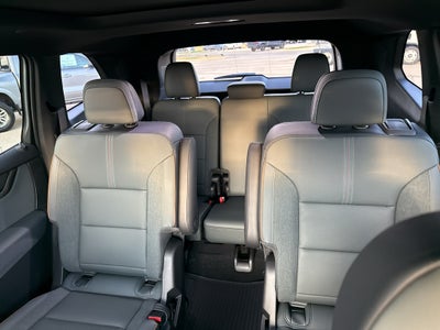 2027 GMC Acadia AT4