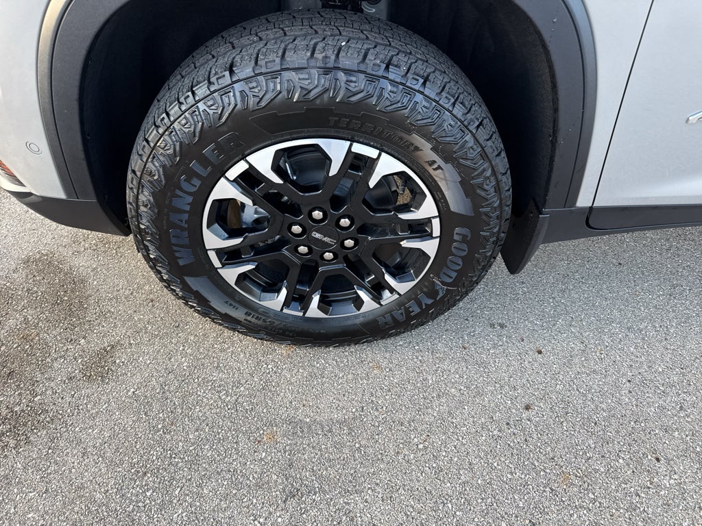 2027 GMC Acadia AT4