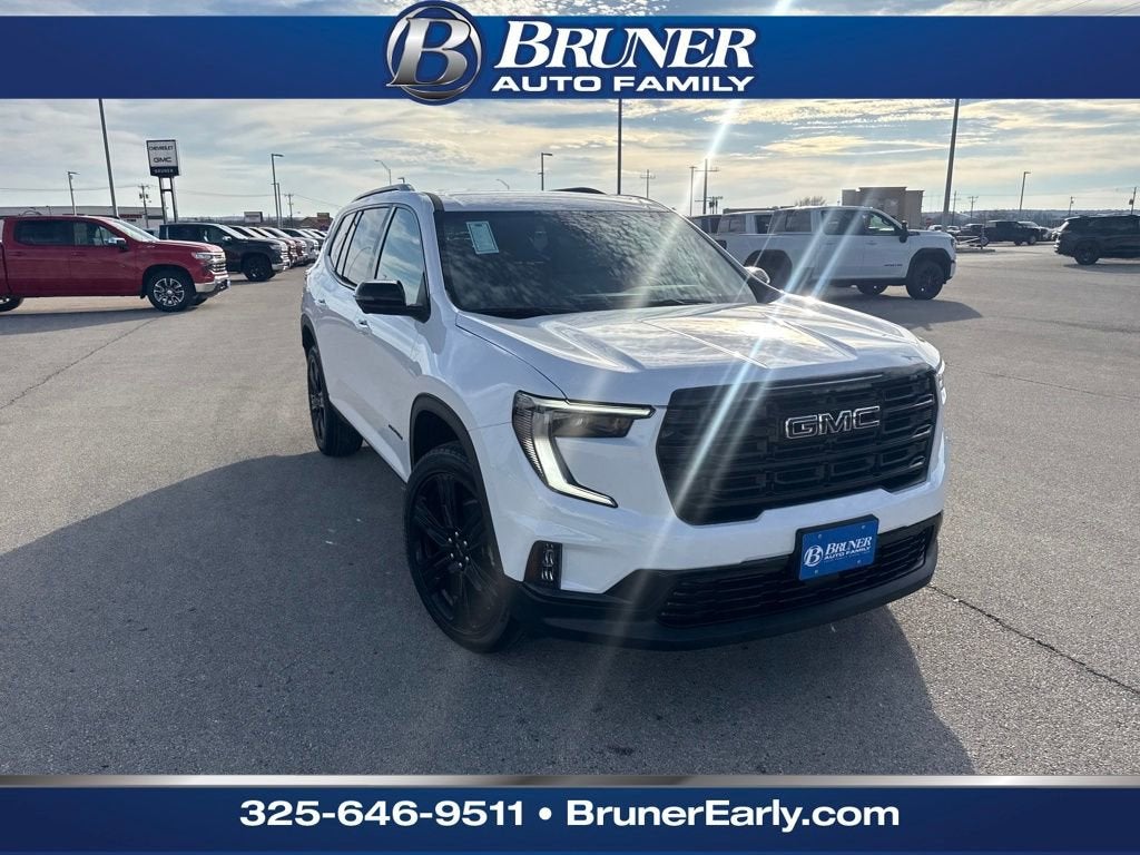 2026 GMC Acadia Elevation