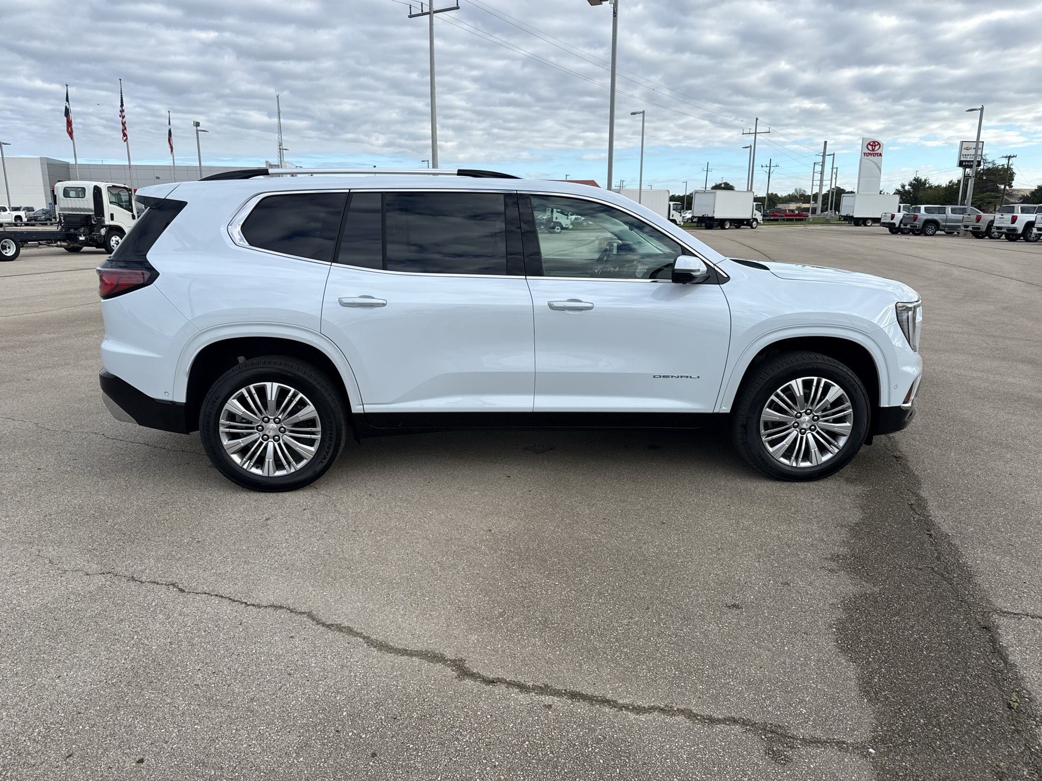 2027 GMC Acadia Denali