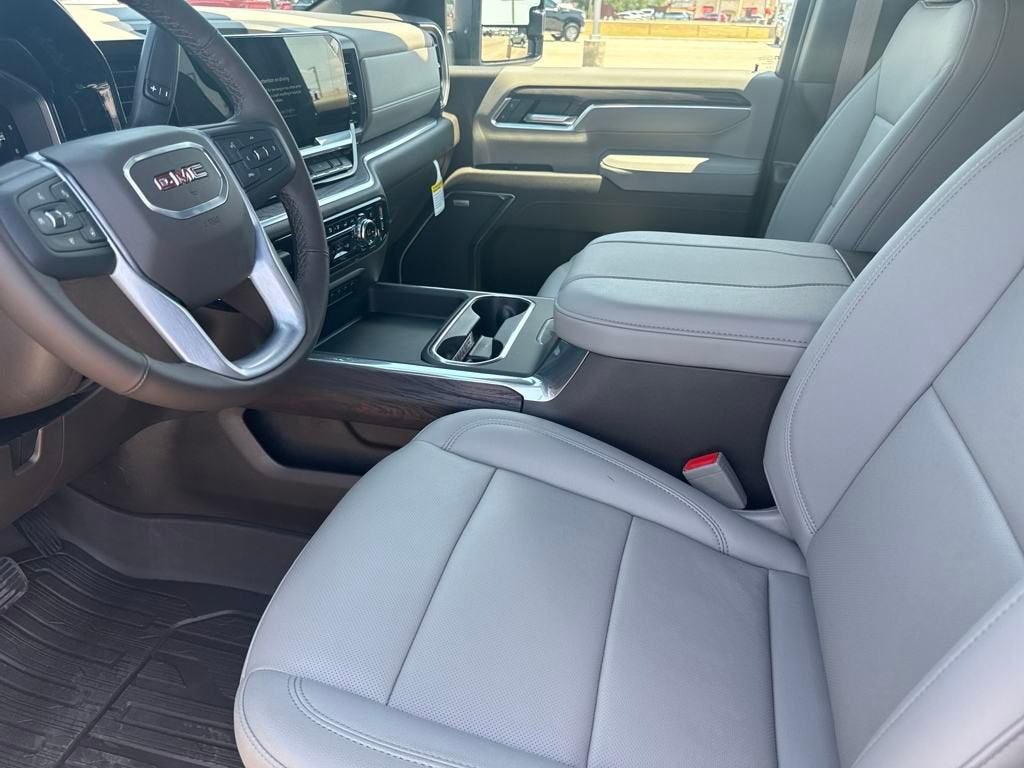 2025 GMC Sierra 2500 HD SLT