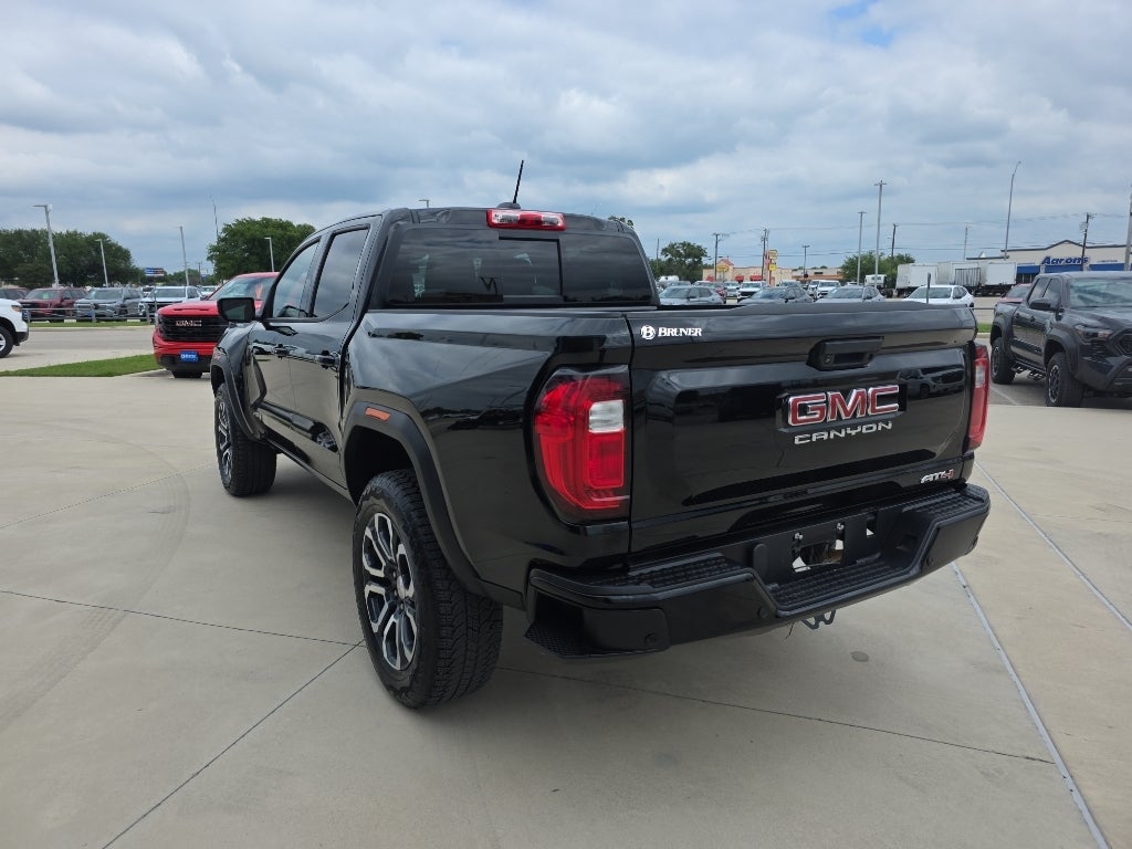 2023 GMC Canyon AT4