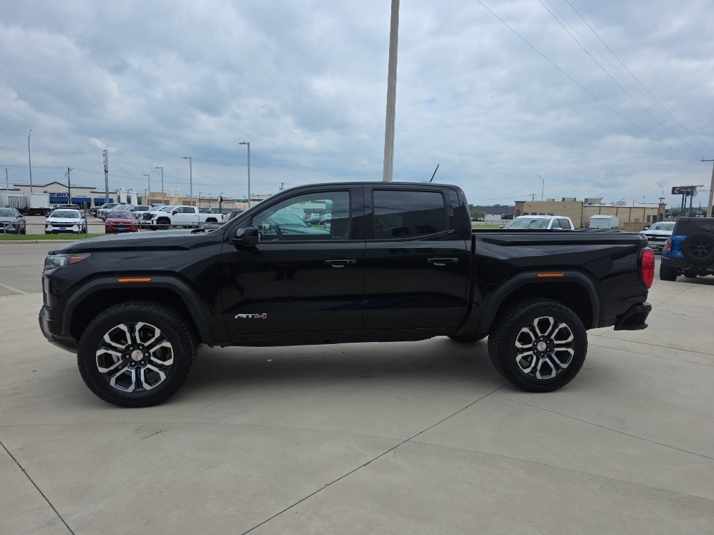 2023 GMC Canyon AT4