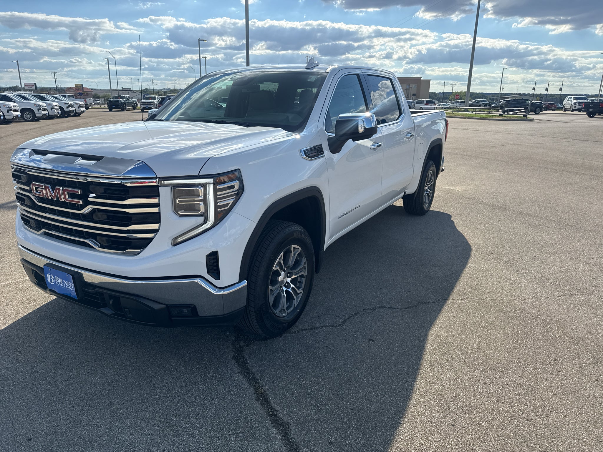 2026 GMC Sierra 1500 SLT