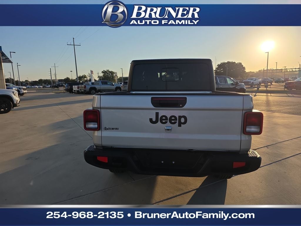 2024 Jeep Gladiator Sport S