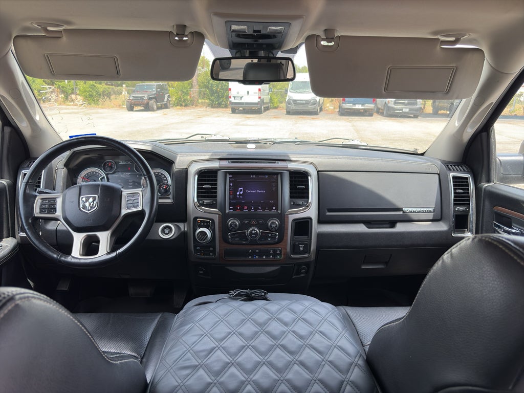 2018 RAM 1500 Laramie Crew Cab 4x4 5'7' Box