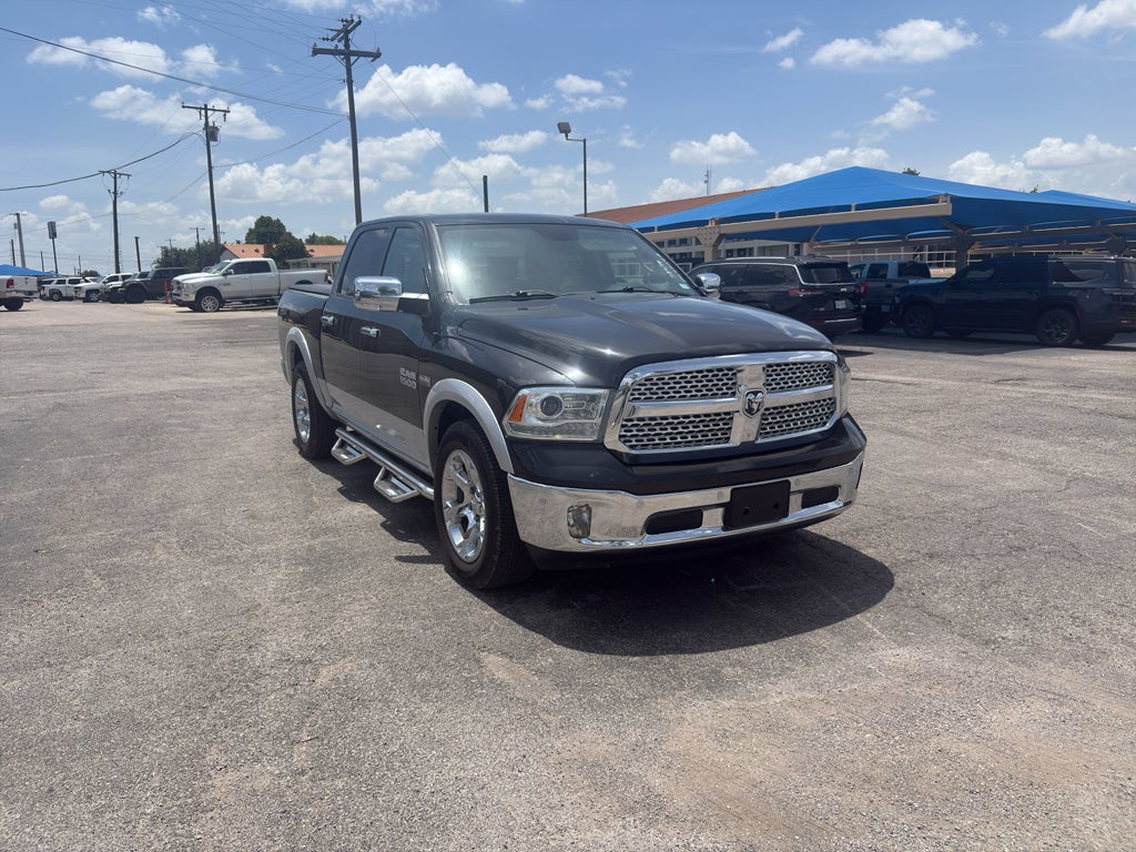 2018 RAM 1500 Laramie Crew Cab 4x4 5'7' Box