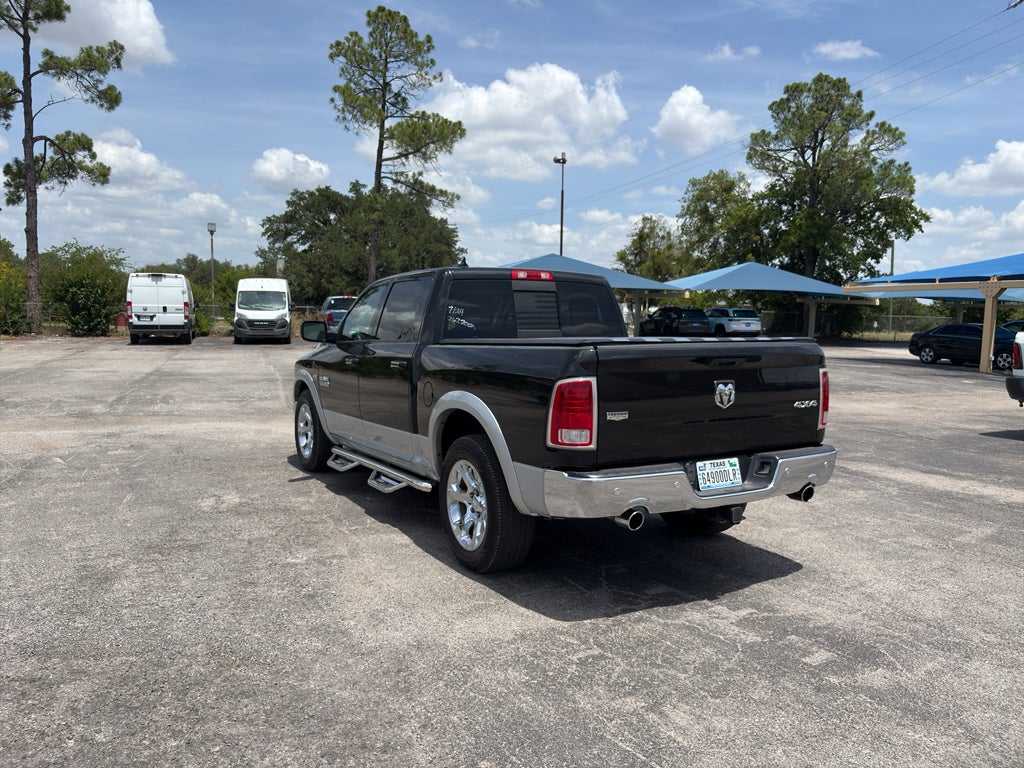 2018 RAM 1500 Laramie Crew Cab 4x4 5'7' Box