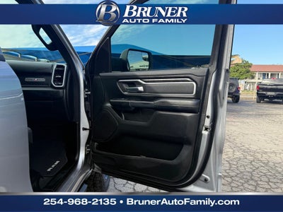 2020 RAM 1500 Lone Star Crew Cab 4x4 5'7' Box