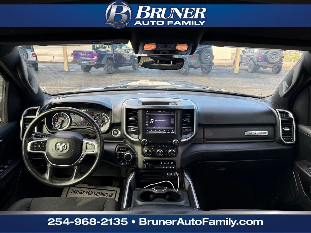2020 RAM 1500 Lone Star Crew Cab 4x4 5'7' Box