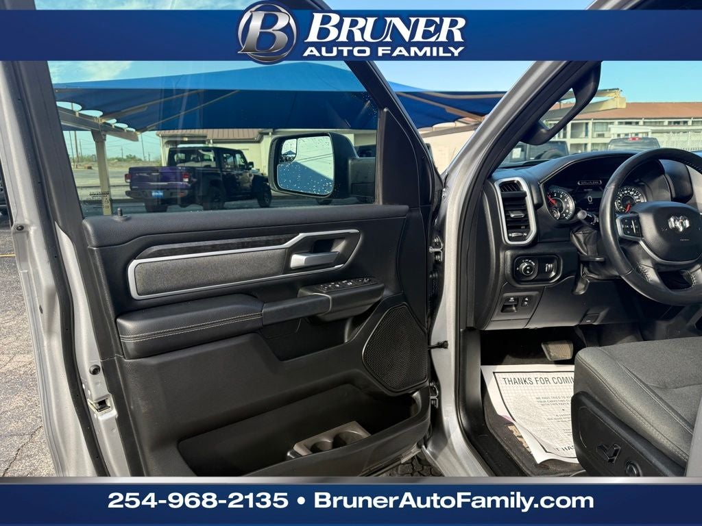 2020 RAM 1500 Lone Star Crew Cab 4x4 5'7' Box