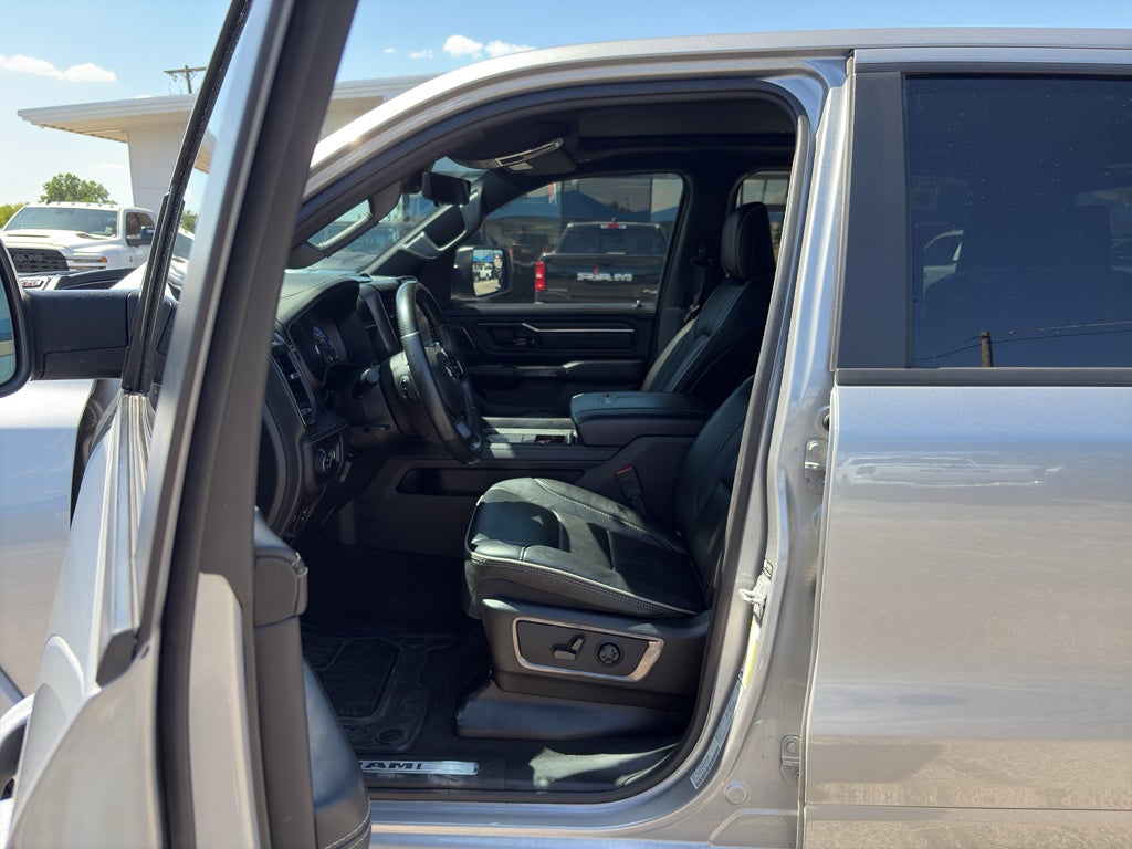 2022 RAM 1500 Limited Crew Cab 4x4 5'7' Box