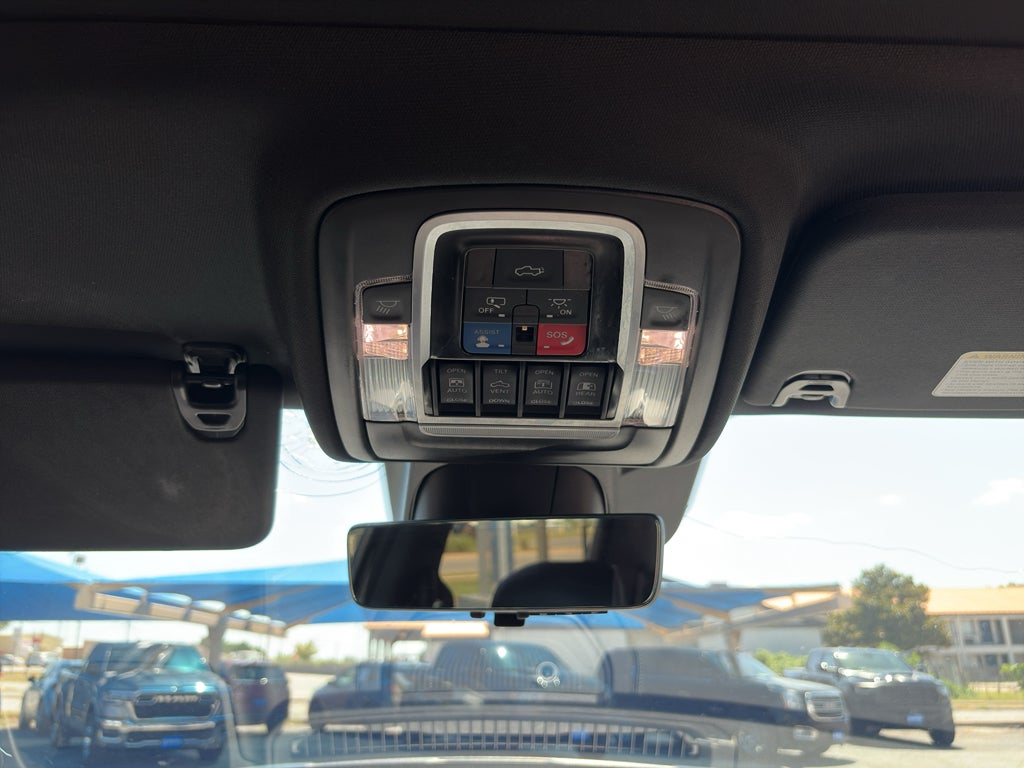 2022 RAM 1500 Limited Crew Cab 4x4 5'7' Box