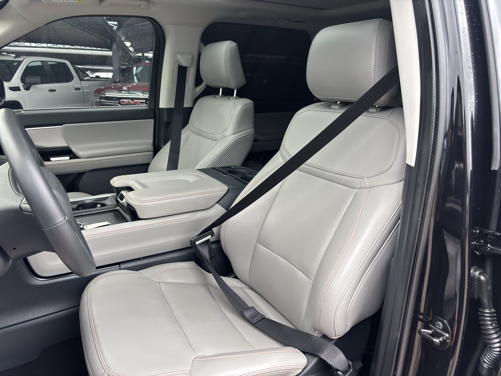2025 Ford Expedition Active MAX
