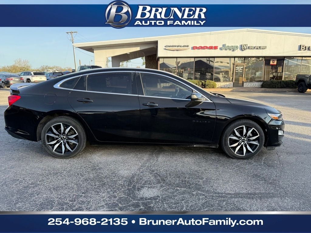 2021 Chevrolet Malibu FWD RS