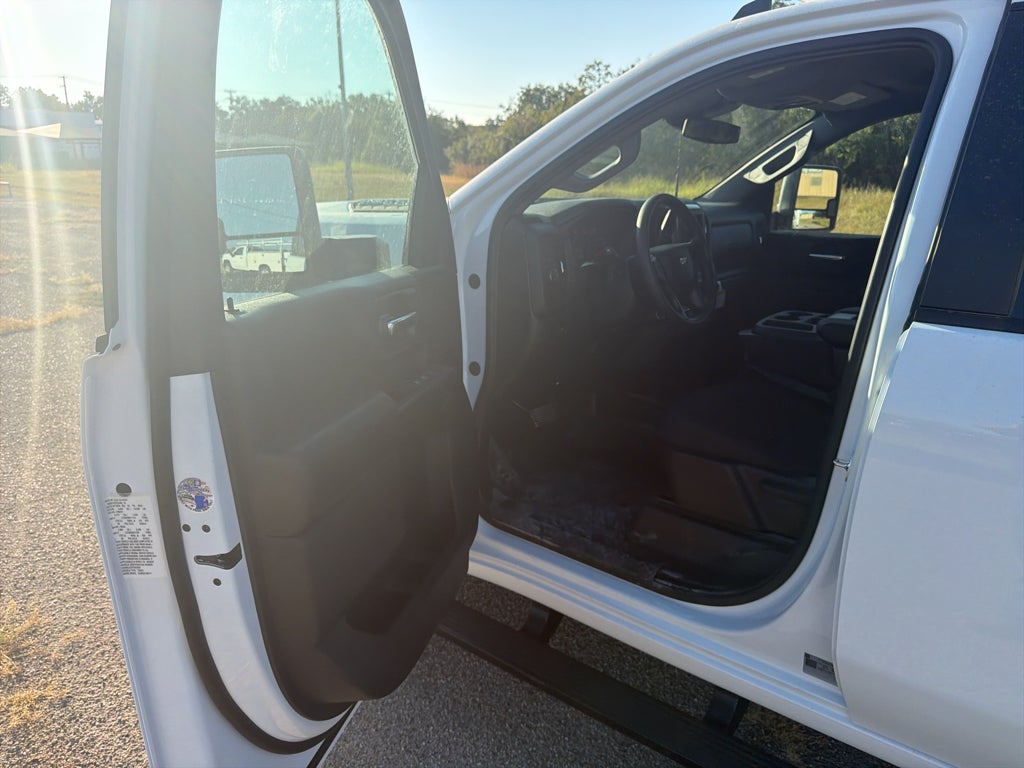 2026 Chevrolet Silverado 2500 HD Crew Cab, Long Bed, WT, RWD
