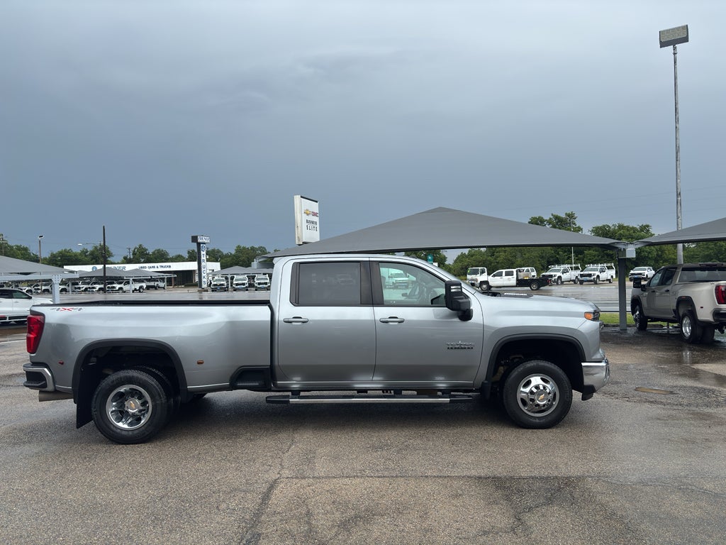 2025 Chevrolet Silverado 3500HD 4WD Crew Cab Long Bed LT