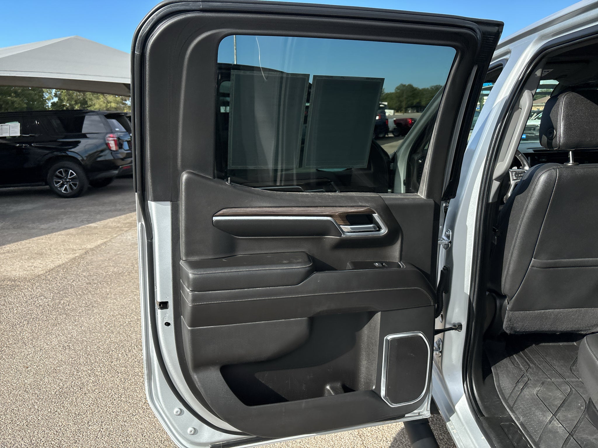 2022 Chevrolet Silverado 1500 4WD Crew Cab Short Bed RST